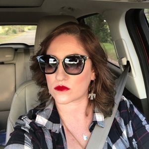 Meet your Posher, Devon